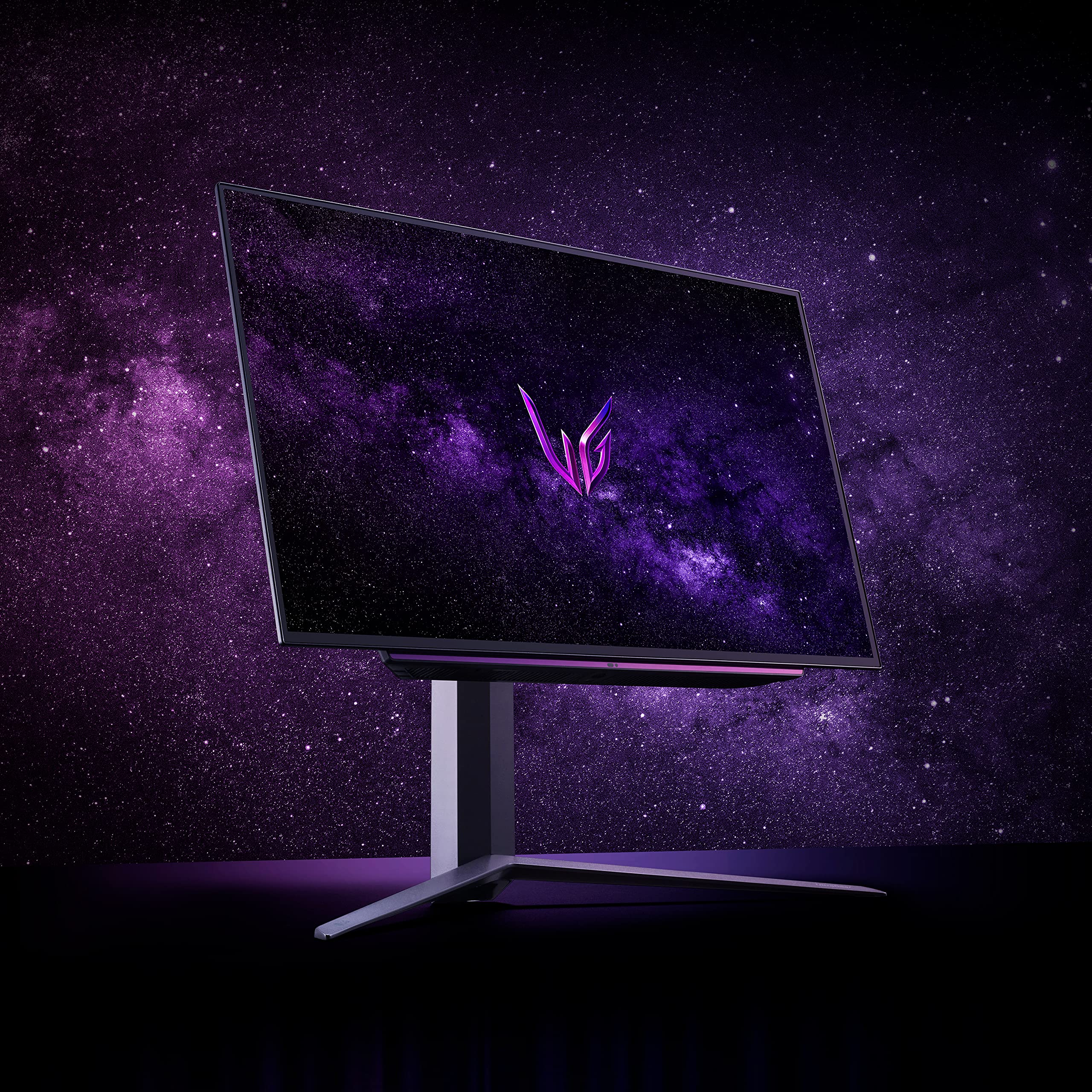 LG UltraGear 27GR95QE - 27 inch OLED Gaming Monitor